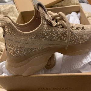 Steve Madden Blush Maxima Sneakers